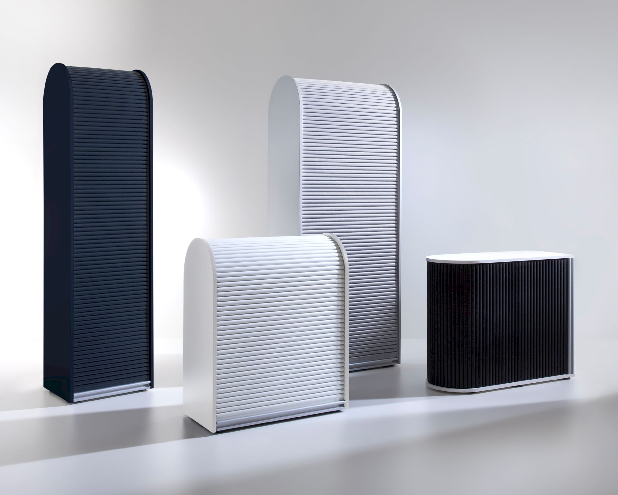 Klenk Dancer Kleiderschrank breit / Korpus / Silber