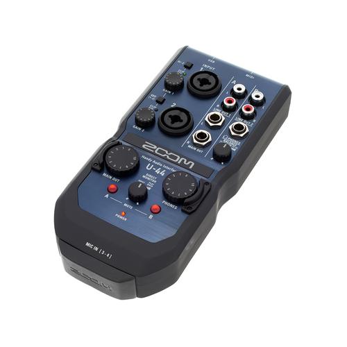Zoom U-44