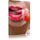 Pixxprint LFs7851_80x60 sinnliche Lippen mit versüßter Erdbeere fertig gerahmt mit Keilrahmen Kunstdruck kein Poster oder Plakat auf Leinwand, 80 x 60 cm