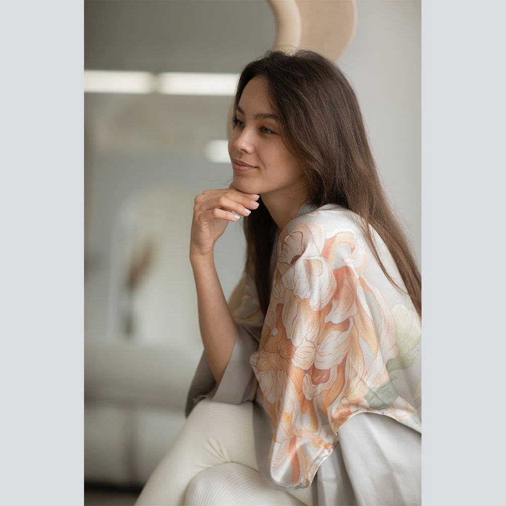KIM+ONO Kimono Robe | Washable Silk Kiku Short Kimono Robe | Washable Silk | Willow | Short