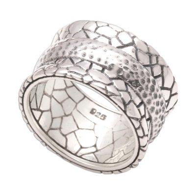 'Cobbled Paths' - Men's Modern Sterling Silver Band Ring