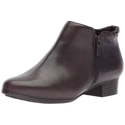 Trotters Women's Major Ankle Bootie, Dark Brown, 8 M US